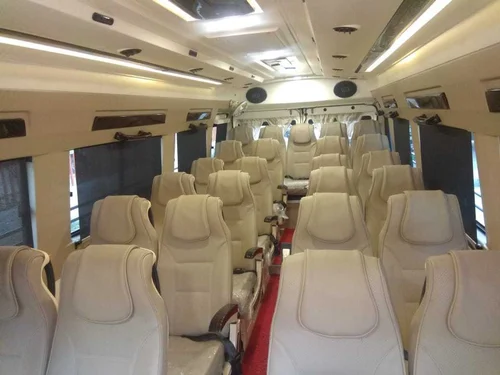 Large group travel vehicle